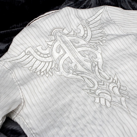 ROAR . Long Sleeve Embroidered Button Down Shirt - Picture 3 of 5
